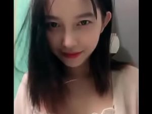 Xinh gái vú đẹp thế này thứ gì chịu nổi